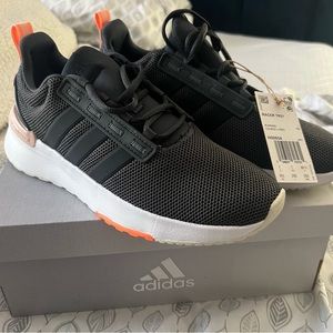 Adidas women shoe racer TR 21